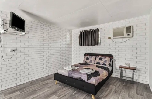 Yaamba Hotel | Royal Oak Hotel Motel