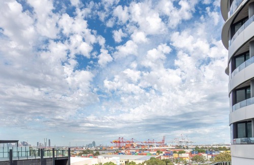Footscray Apartment | Run Above It All Pool, Gym & Skyline Views