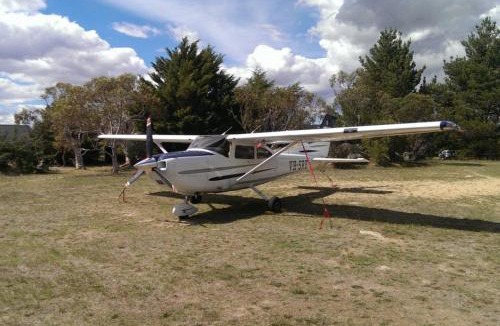 Jindabyne House | Runway View Cottage at Touchdown Cottages