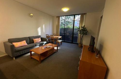 Ryde Apartment | Ryde Modern Apartment Close to Transport