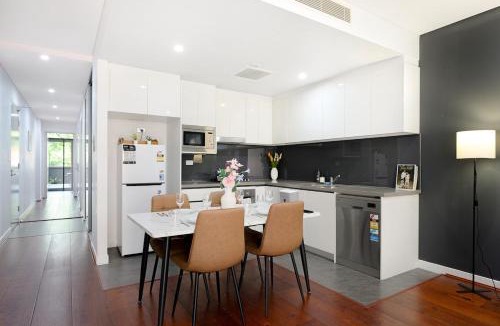 Ryde Apartment | Ryde Warm 2BR Stay with Pool near Train Station