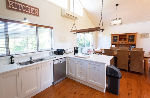 Barrengarry House | RYE House - Perfect for Families sleeps 10