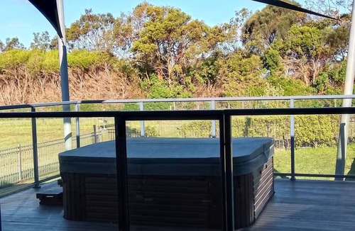 Portland North House | S&R Beachside Resort
