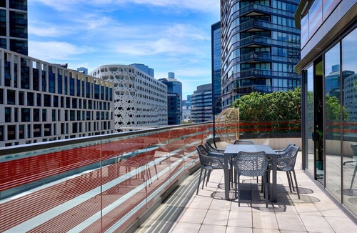 Docklands Apartment | Sage Zen Muse Docklands Retreat