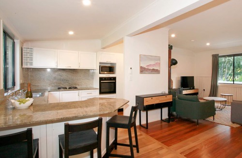 Anna Bay House | Sahara Trails 3 Bedroom House - Coastal farmhouse escape, with horse riding at your door!