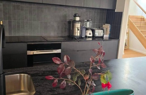 Daylesford House | SAKURA LODGE in Daylesford Victoria