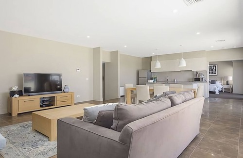 Sorrento Apartment | SALT 17 Spacious 3BR Luxury Penthouse