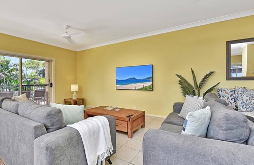 Fingal Bay House | Salt and Paws @ Fingal Bay - A cozy, pet-friendly retreat just minutes from the beach