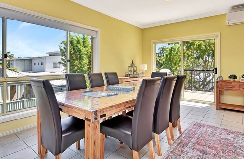 Fingal Bay House | Salt and Paws @ Fingal Bay - A cozy, pet-friendly retreat just minutes from the beach