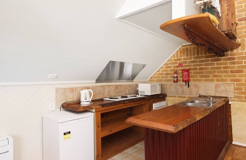 Anna Bay House | Salt Wood Cabin Style Retreat