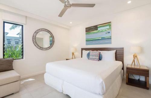 Port Douglas Hotel | 'Saltwater Studio' Experience Resort-style Bliss