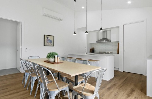 Metung House | Sams House | Modern Metung Escape