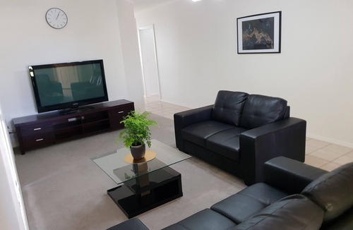 Mildura House | SAN Mateo - Vacation Home