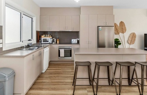 San Remo House | San Remo ~ Bay Views ~ Phillip Island Gateway