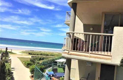 Currumbin Resort | Sanctuary Beach Resort