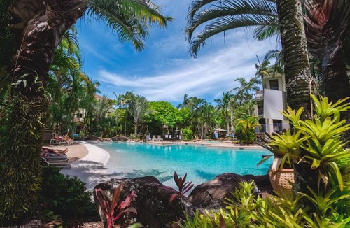 Currumbin Apartment | Sanctuary Lake Apartments