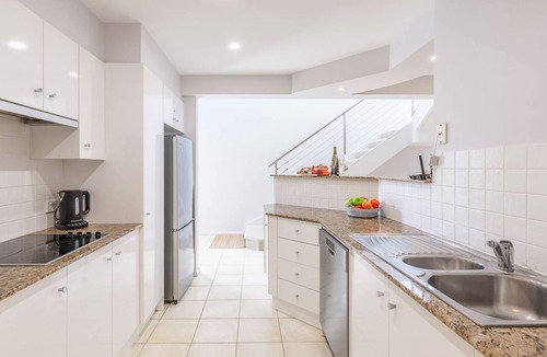 Fingal Bay House | Sandcastles 1, 8 Ala Moana Way - air conditioned townhouse with Wi-Fi and Complex Pool
