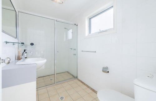 Fingal Bay House | Sandcastles 1, 8 Ala Moana Way - air conditioned townhouse with Wi-Fi and Complex Pool