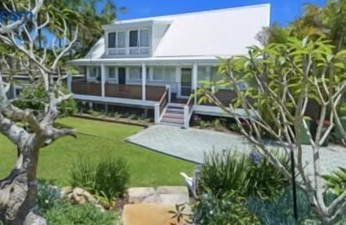 North Avoca House | Sandcastles - Gorgeous beach house at North Avoca