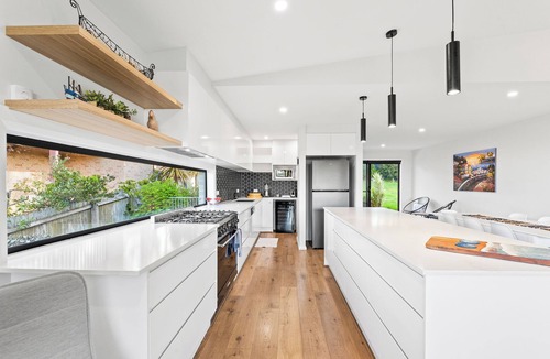 Tuross Head House | Sandoz House- Modern style, relaxed coastal vibes