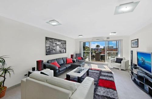 The Entrance Apartment | Sandy Cove Apartment The Entrance 17