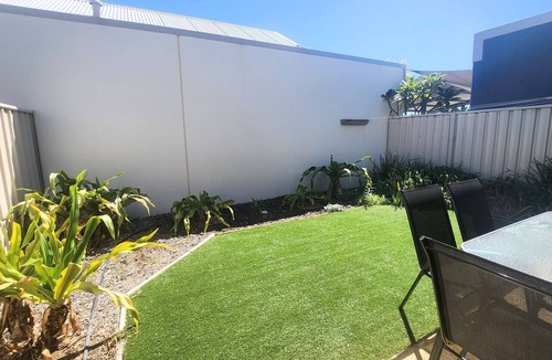 Jurien Bay House | Sandy Feet, Unit 55 Seafront Estate