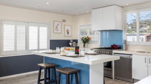 Corlette House | Sandy Point Escape