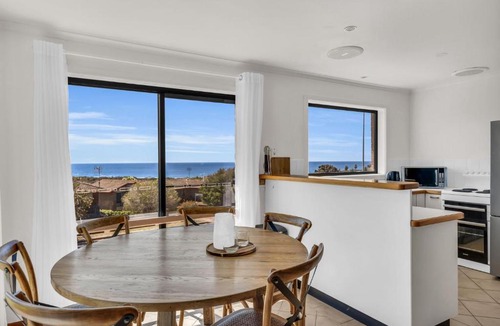 Tura Beach House | Sapphire Tides