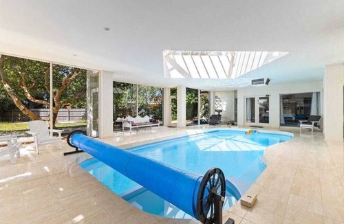 Traralgon House | Sarovar Holidays: A luxurious retreat in the heart of Traralgon
