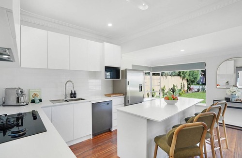 Scarborough House | Scarborough Beach Retreat | Pool, Fireplace & Walk