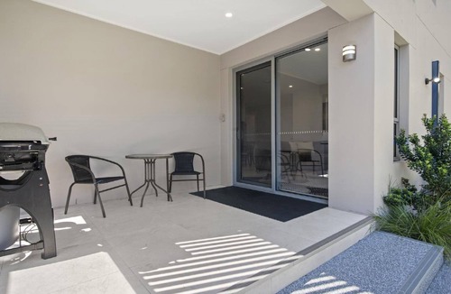 Copacabana Apartment | SEA BREEZE | Accom Holidays