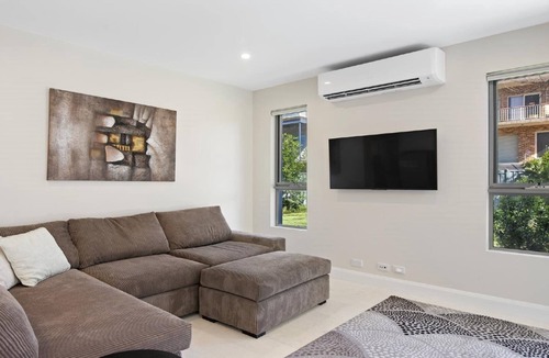 Copacabana Apartment | SEA BREEZE | Accom Holidays