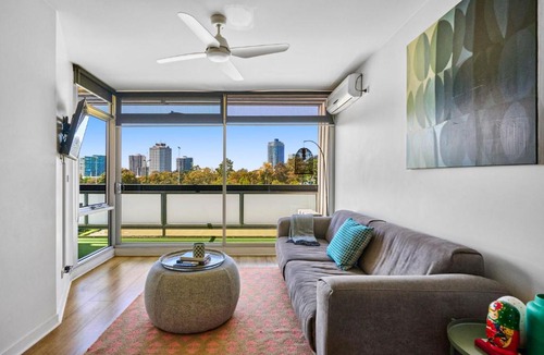 St Kilda Apartment | Sea Breeze Booster St Kilda