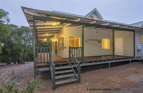 Naturaliste Ski Chalet | Sea Breeze East Chalet Yallingup
