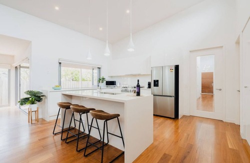 Torquay House | Sea Breeze Pacific Drive Torquay