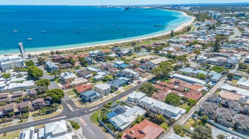 Rockingham Villa | Sea Breeze Villas by Rockingham Apartments