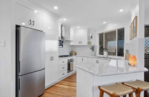 Taranganba House | Sea Glass Retreat - Relaxed Coastal Living