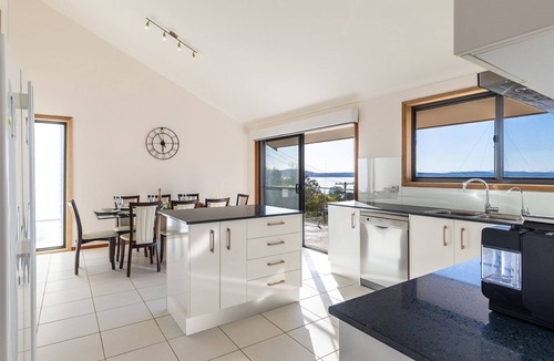 Corlette Apartment | Sea La Vie 3 Warruga St, Corlette