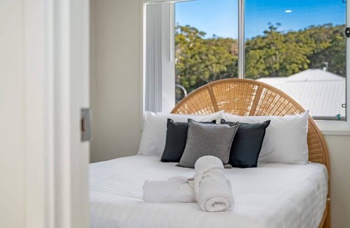 Salamander Bay House | Sea La Vie One - Salamander Bay