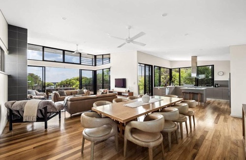 Gracetown House | Sea La Vie - Refined Sanctuary near Surf & Wineries