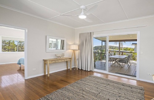 Wooli Apartment | SEA MIST UPSTAIRS RESIDENCE