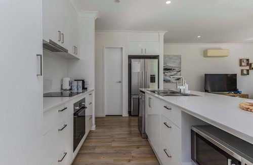 Kingscliff House | Sea Poppy - 4 bedroom home with pool