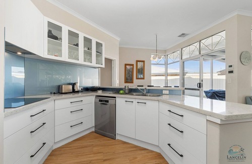 Lancelin House | Sea-renity Now -Welcome to your home away from home!