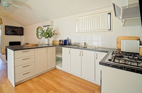 Dalrymple Apartment | Sea Salt Apartment 3 - Short walk to beach! Free WiFi! newly decorated!