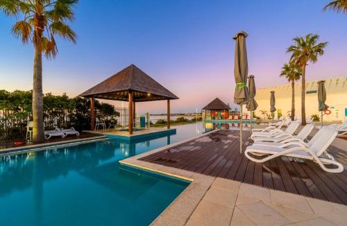 Mandurah House | Sea Side Villa 10.1