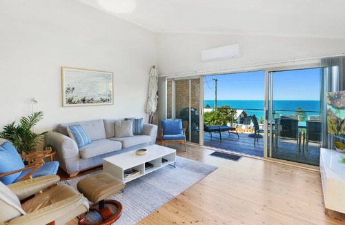 Avoca Beach Apartment | Sea Surprise - Views & Family