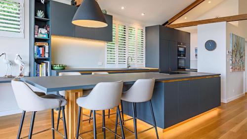 Killcare Heights House | 'Sea View Serenity' by HolidayCo