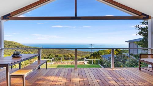 Killcare Heights House | 'Sea View Serenity' by HolidayCo