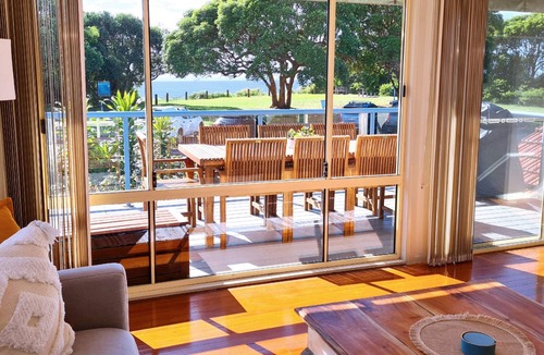 Port Macquarie House | Sea Whispers - ocean outlook, walk to 3x beaches