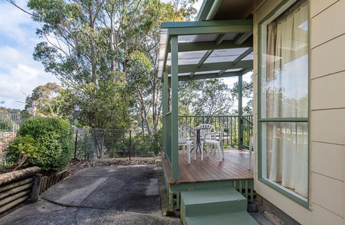 Batehaven House | Seabreeze on Irene - Batehaven Pet friendly